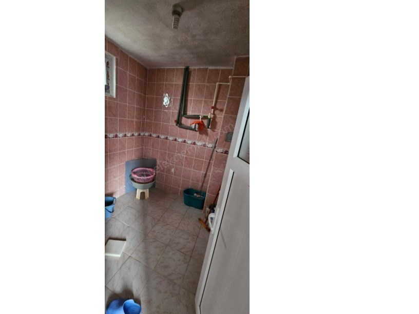 BADEMLİ MAHALLESİNDE MÜSTAKİL BİNA
