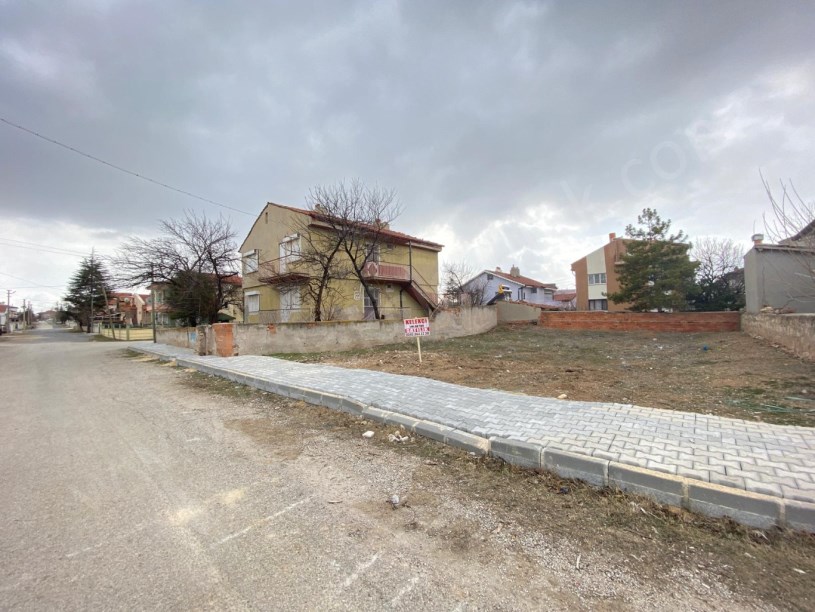 BAĞLARÜSTÜ MAHALLESİNDE DOĞU CEPHELİ ARSA
