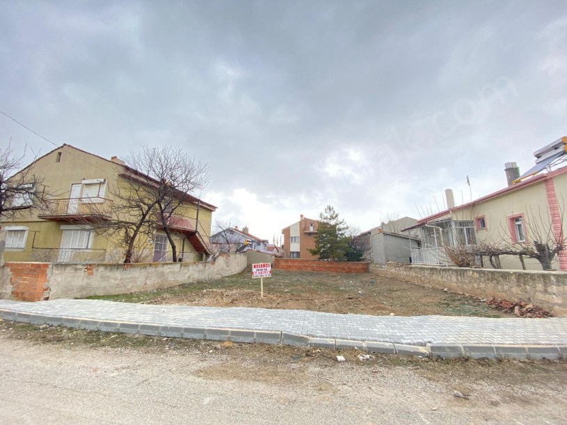 BAĞLARÜSTÜ MAHALLESİNDE DOĞU CEPHELİ ARSA