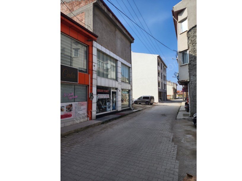İSTASYON CADDESİNDE KİRALIK İŞYERİ