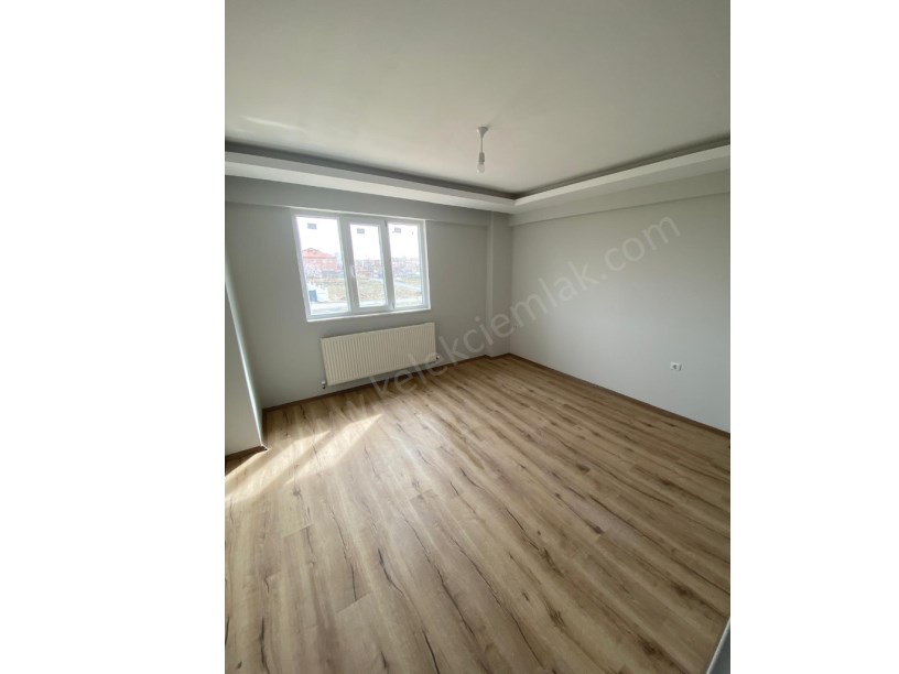 SELÇUKLU MAHALLESİNDE SATILIK 2+1 DAİRELER