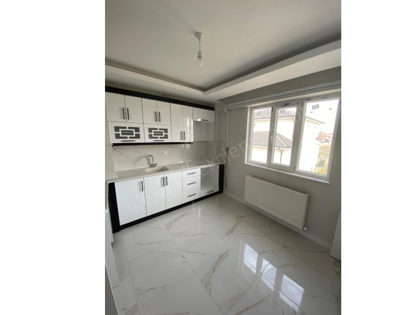 SELÇUKLU MAHALLESİNDE SATILIK 2+1 DAİRELER