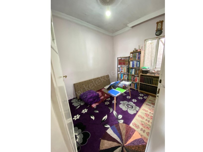 EMRULLAH MAHALLESİ BALTA SOKAKTA 2 KATLI MÜSTAKİL  BİNA