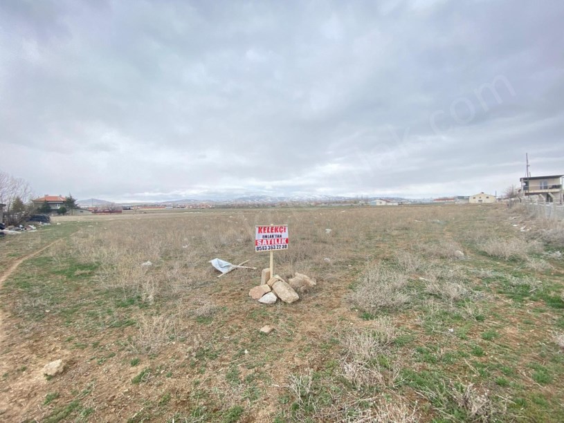 YAKUPŞEVKİPAŞADA ÇEVRE YOLUNDA TARLA