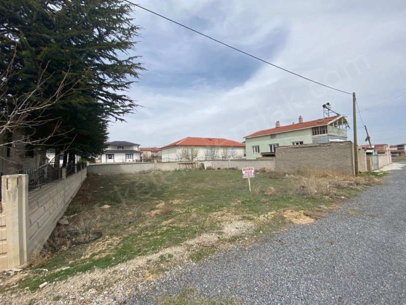 HÜDAİ CAMİİ YANINDA GÜNEY CEPHELİ ARSA