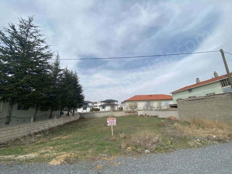 HÜDAİ CAMİİ YANINDA GÜNEY CEPHELİ ARSA
