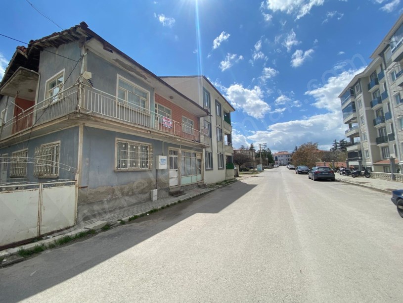 IHLAMUR EVLERİ KARŞISINDA KAT KARŞILIĞI ARSA