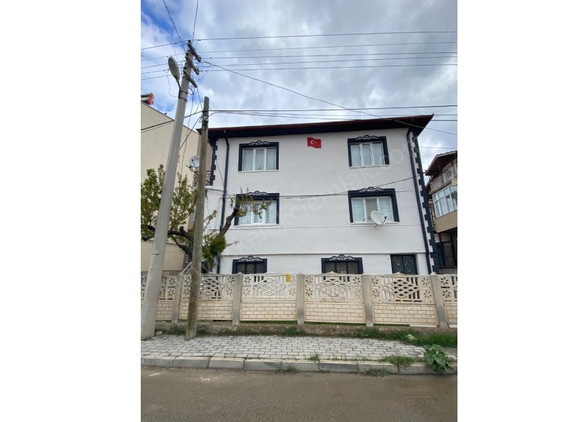 BADEMLİ MAHALLESİNDE SATILIK DUBLEKS DAİRE