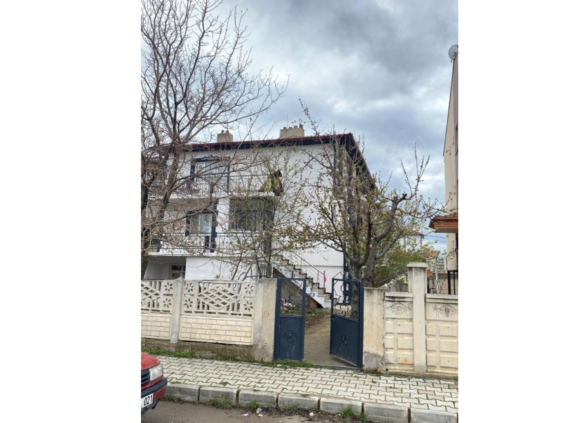 BADEMLİ MAHALLESİNDE SATILIK DUBLEKS DAİRE