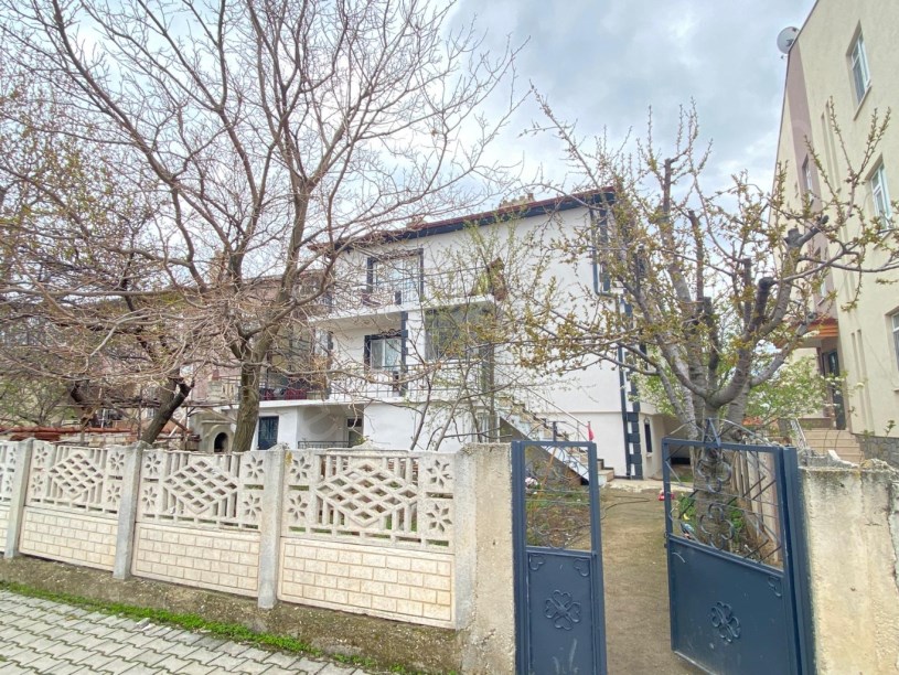 BADEMLİ MAHALLESİNDE SATILIK DUBLEKS DAİRE