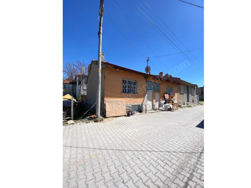 AYDINLAR MAHALLESİ ÖZDEN  SOKAKTA TEK KATLI MÜSTAKİL EV