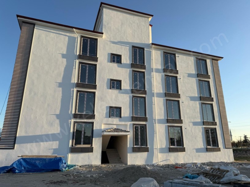 AKCAN PARKI KARŞISINDA SATILIK 1+1 DAİRELER