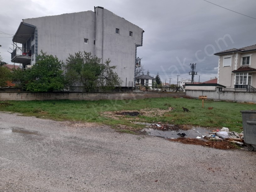 SELÇUKLU MAHALLESİ BULUŞ SOKAKTA KAT KARŞILIĞI ARSA