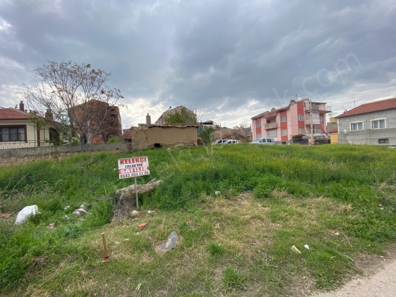 HASTANE MAHALLESİNDE ARSA