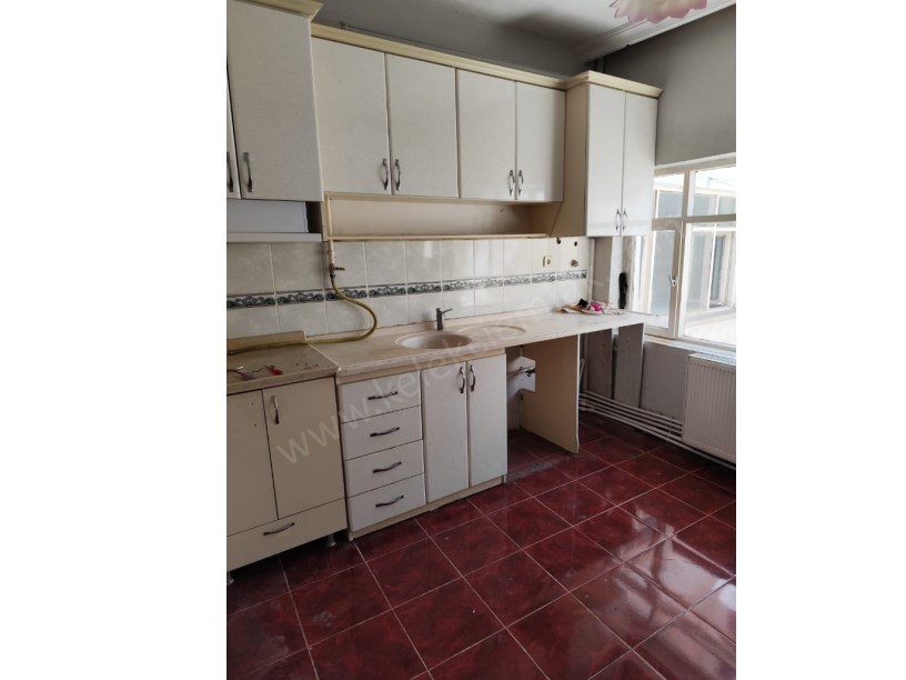 ÖMEROĞLU(ALACA)MAHALLESİNDE KİRALIK 2+1