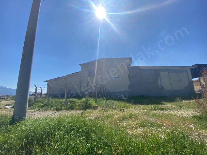 YENİ SANAYİ SİTESİNDE 2 ADET DÜKKAN
