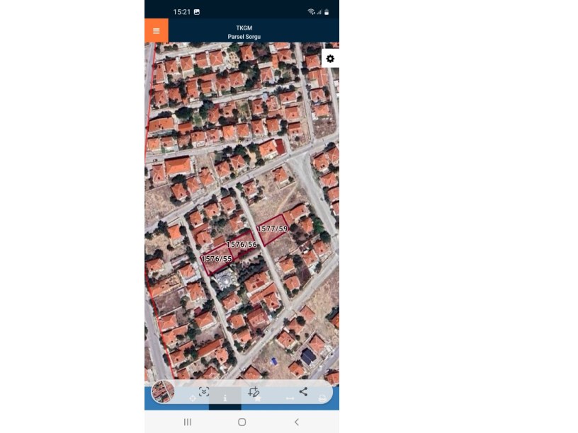 BAĞLARÜSTÜNDE 3 ADET ARSA