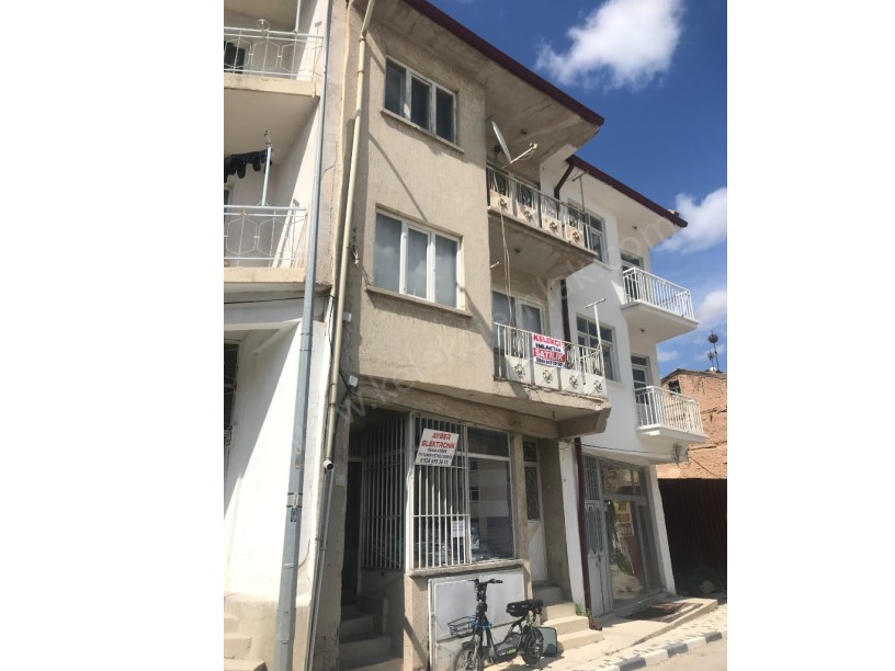 ÇARŞI MERKEZDE DÜKKAN+MESKEN