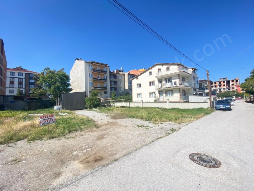 İMARET MAHALLESİ ELMAS SOKAKTA ARSA
