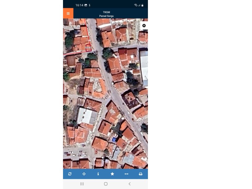 EMİRDAĞ CADDESİNDE 2 KATLI MÜSTAKİL