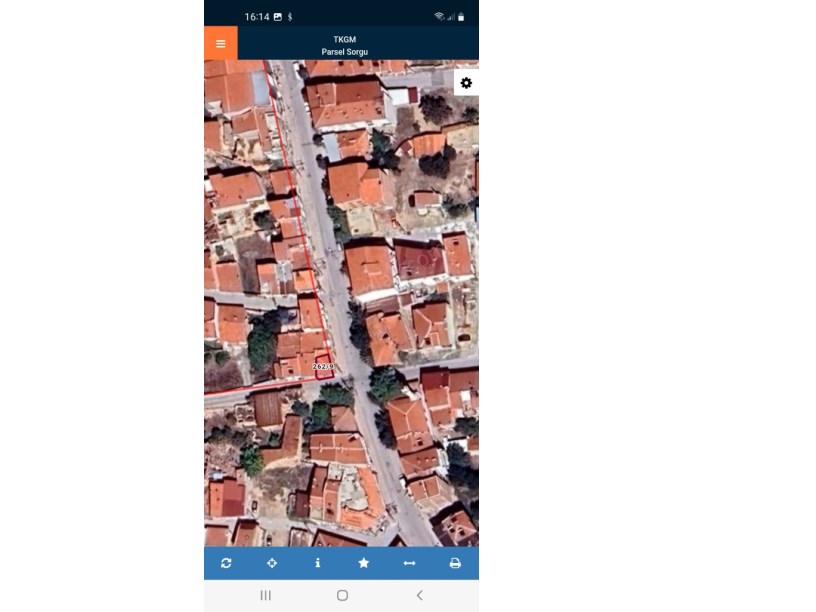 EMİRDAĞ CADDESİNDE 2 KATLI MÜSTAKİL