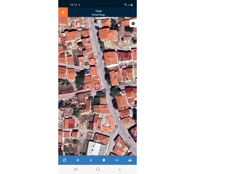 EMİRDAĞ CADDESİNDE 2 KATLI MÜSTAKİL