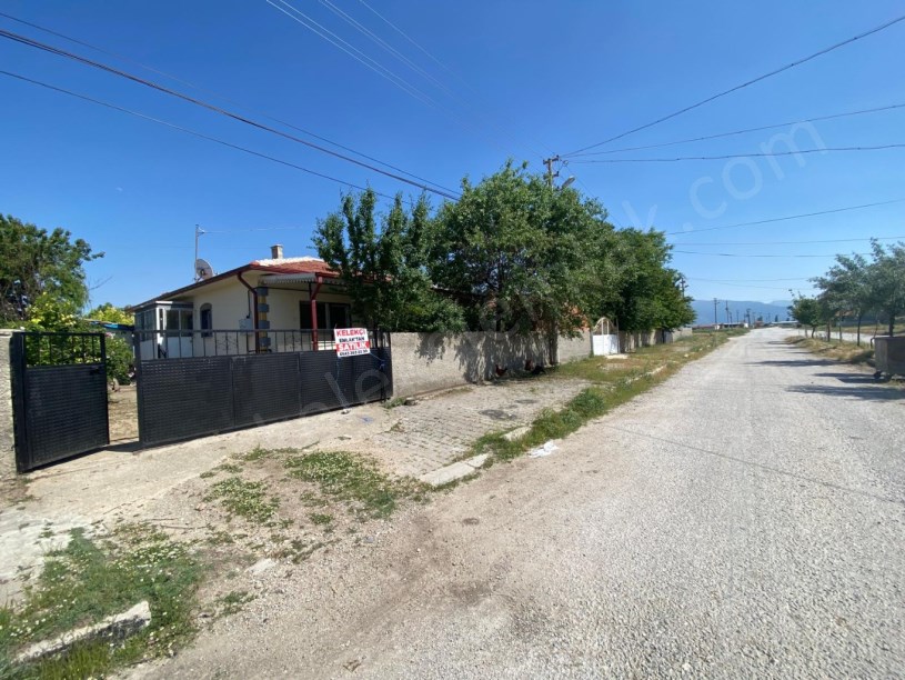ŞIHLAR (BOZKUŞ)TA MÜSTAKİL  BİNA