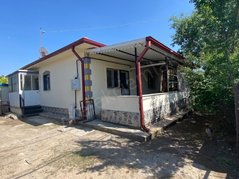 ŞIHLAR (BOZKUŞ)TA MÜSTAKİL  BİNA