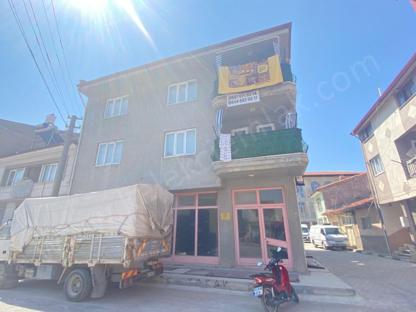 ÇARŞI MERKEZDE DÜKKAN+MESKEN  3 KATLI BİNA
