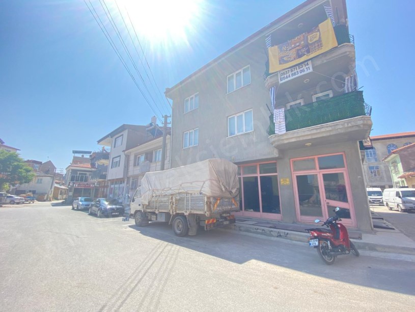 ÇARŞI MERKEZDE DÜKKAN+MESKEN  3 KATLI BİNA