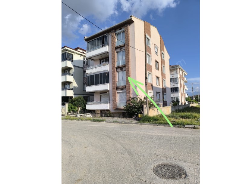 BUCAK MAHALLESİ ÖZTÜRKLER SOKAKTA  LÜKS 4+1 DAİRE