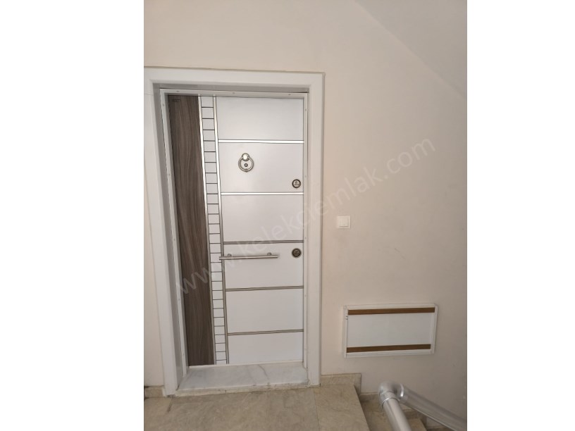BUCAK MAHALLESİ ÖZTÜRKLER SOKAKTA  LÜKS 4+1 DAİRE