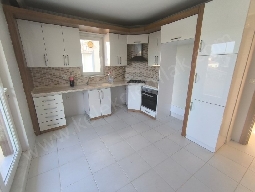 BUCAK MAHALLESİ ÖZTÜRKLER SOKAKTA  LÜKS 4+1 DAİRE