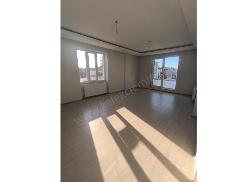 BUCAK MAHALLESİ ÖZTÜRKLER SOKAKTA  LÜKS 4+1 DAİRE