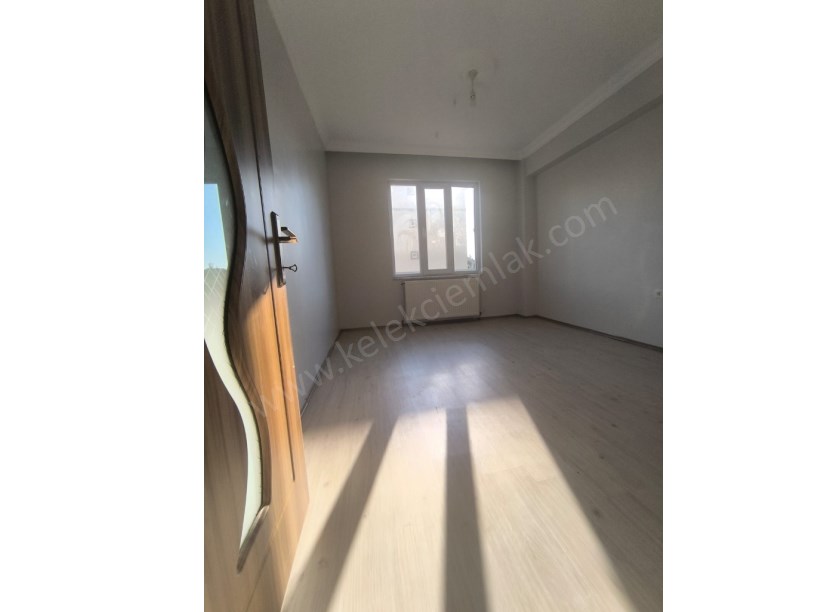 BUCAK MAHALLESİ ÖZTÜRKLER SOKAKTA  LÜKS 4+1 DAİRE