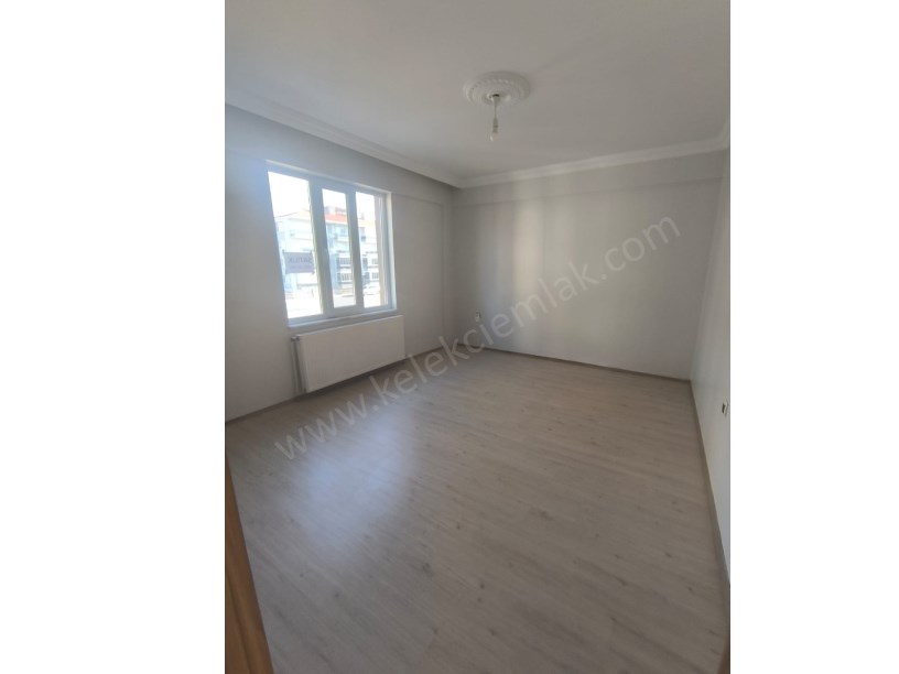 BUCAK MAHALLESİ ÖZTÜRKLER SOKAKTA  LÜKS 4+1 DAİRE