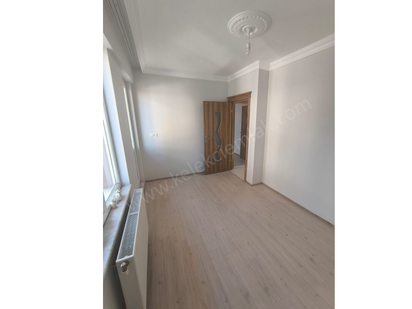BUCAK MAHALLESİ ÖZTÜRKLER SOKAKTA  LÜKS 4+1 DAİRE