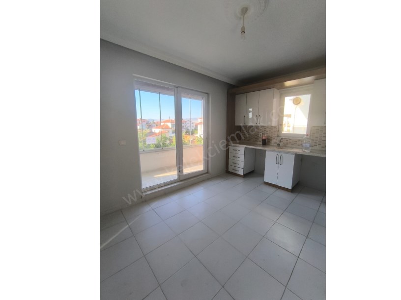 BUCAK MAHALLESİ ÖZTÜRKLER SOKAKTA  LÜKS 4+1 DAİRE