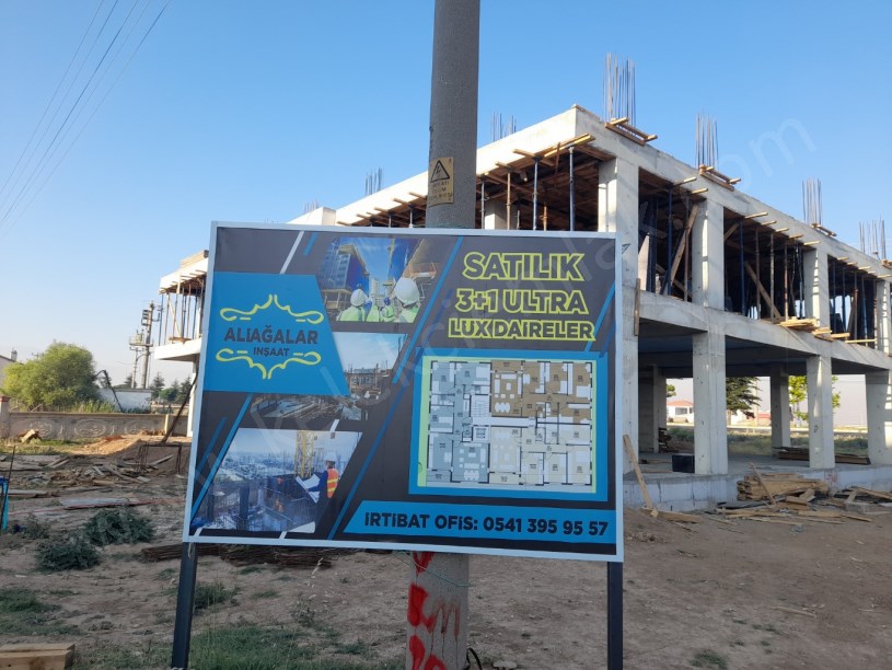 MALAZGİRT MAHALLESİNDE TOPRAKTAN 3+1 DAİRELER