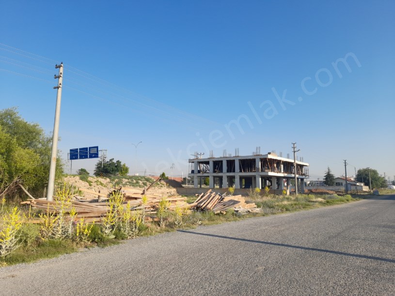 MALAZGİRT MAHALLESİNDE TOPRAKTAN 3+1 DAİRELER