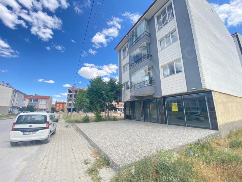 EYLÜL KAFE YANINDA BÜYÜK İŞYERİ