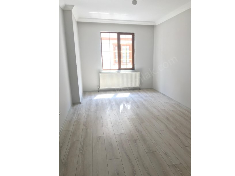 ALACA KONUTLARINDA ARA KATTA KİRALIK 3+1