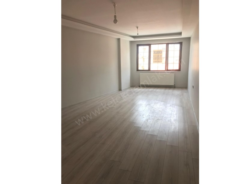 ALACA KONUTLARINDA ARA KATTA KİRALIK 3+1