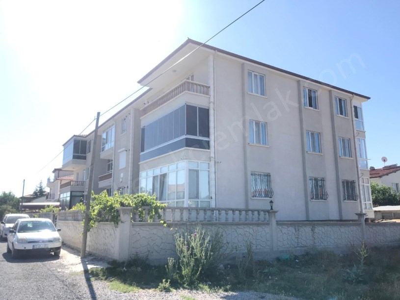 KIRKGÖZ MAHALLESİ BEYAZIT CADDESİNDE  SATILIK 2+1