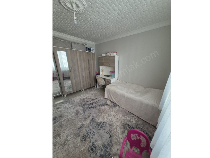 KIRKGÖZ MAHALLESİ BEYAZIT CADDESİNDE  SATILIK 2+1