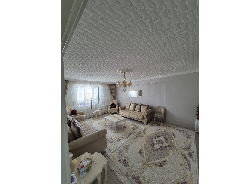 KIRKGÖZ MAHALLESİ BEYAZIT CADDESİNDE  SATILIK 2+1