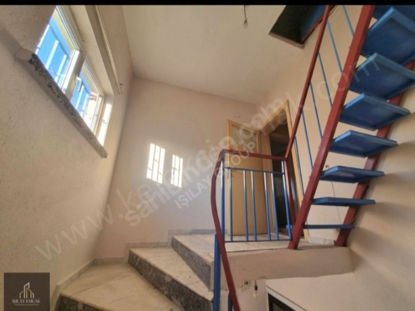 BAĞLARÜSTÜ HEKİM SOKAKTA 2 KATLI EV VE ARSA