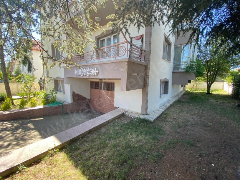 BADEMLİ MAHALLESİ KANARYA SOKAKTA MÜSTAKİL 2 KATLI BİNA