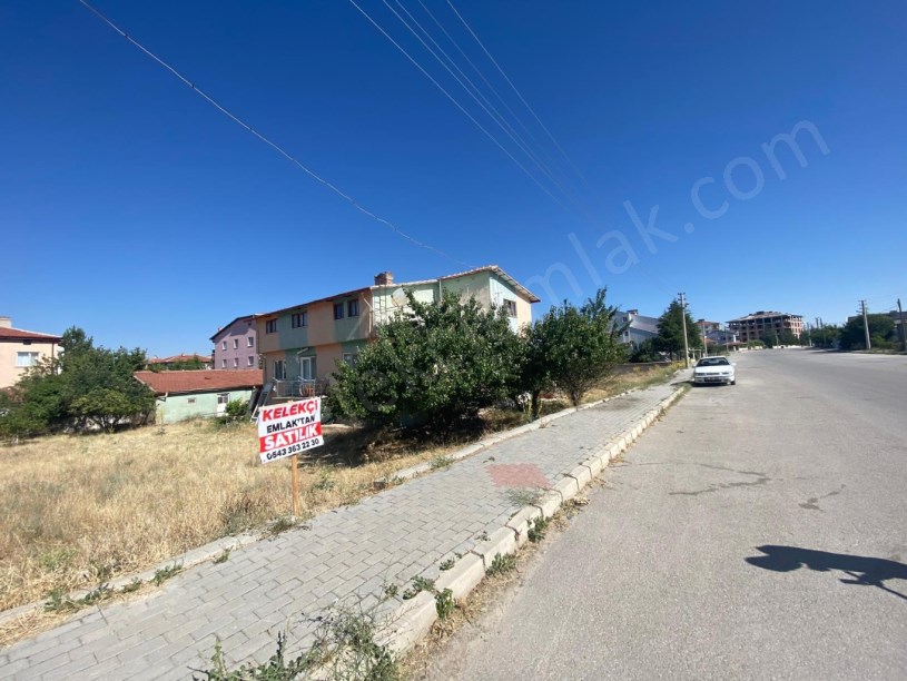 BADEMLİ MAHALLESİ KARAÇAY CADDESİNDE ARSA