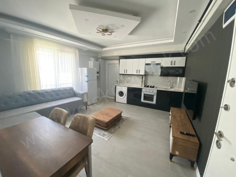 YENİ ADLİYE BİNASI YANINDA EŞYALI 1+1 VE 2+0 DAİRELER